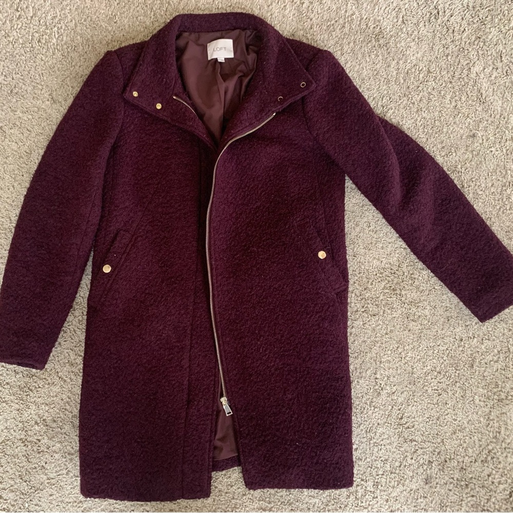 Beautiful burgundy LOFT winter coat. Size small